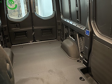 Mercedes Sprinter W907, шумовиброизоляция салона + монтаж жесткого пола