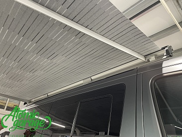 Mercedes Sprinter W907, установка маркизы и фаркопа