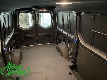 Mercedes Sprinter W907, шумовиброизоляция салона + монтаж жесткого пола