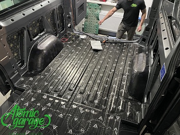 Mercedes Sprinter W907, шумовиброизоляция салона + монтаж жесткого пола