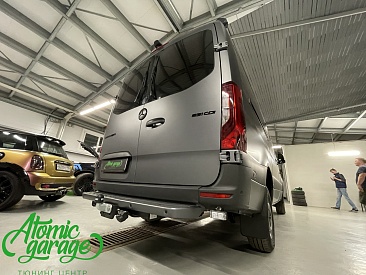 Mercedes Sprinter W907, установка маркизы и фаркопа