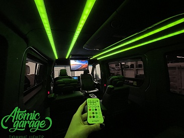 Mercedes Sprinter W907, изготовление и установка индивидуального освещения салона