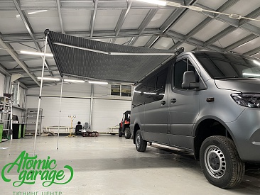 Mercedes Sprinter W907, установка маркизы и фаркопа